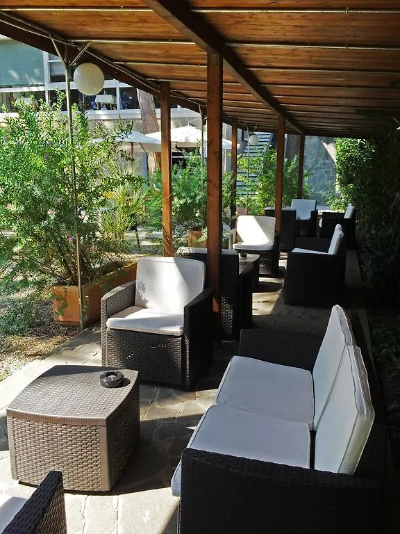 B&B Promenade Hotel Simple Con Piscina Μιλάνο Μαριτίμα 3*,  Ιταλία